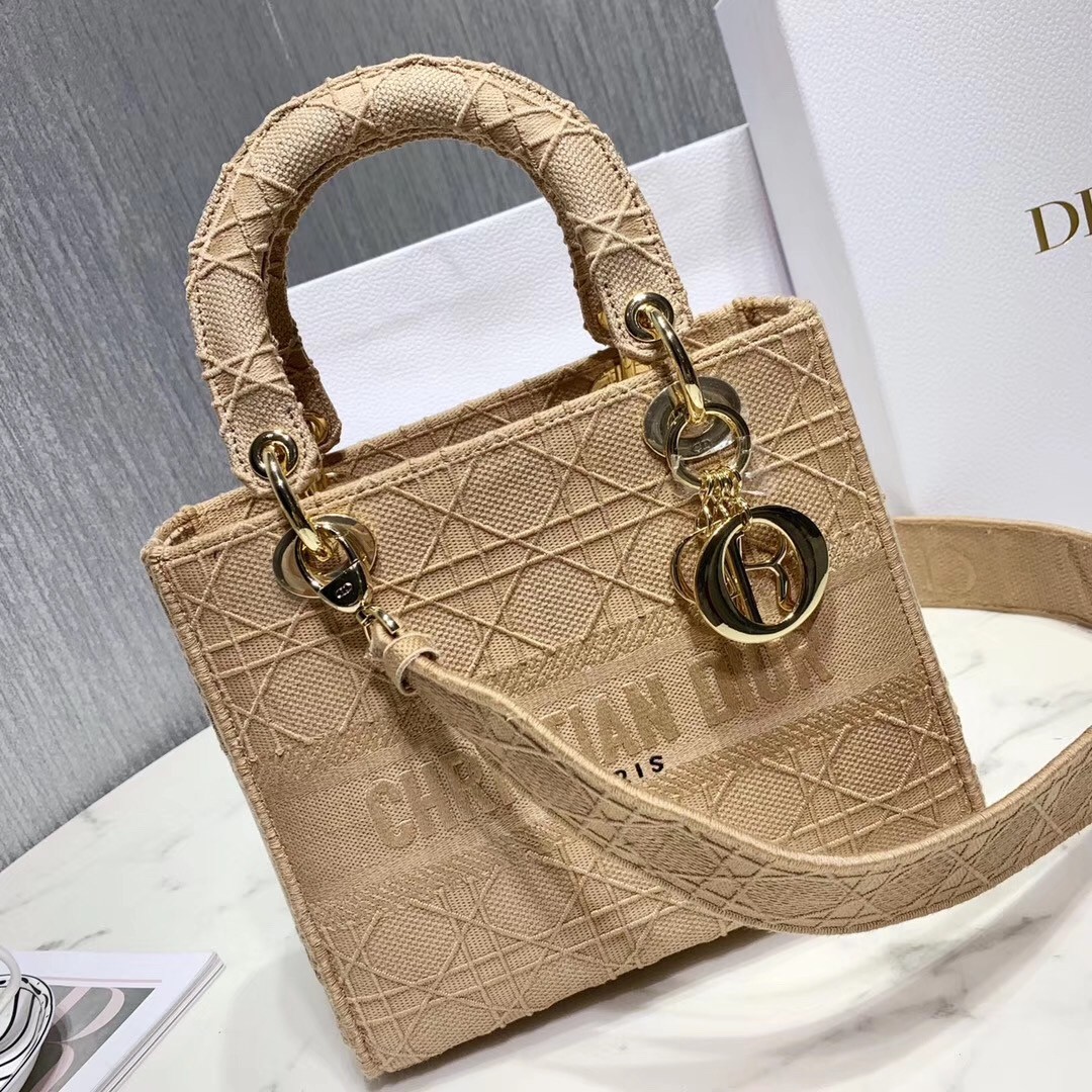 D*or medium lady d-lite bag in beige embroidered canvas