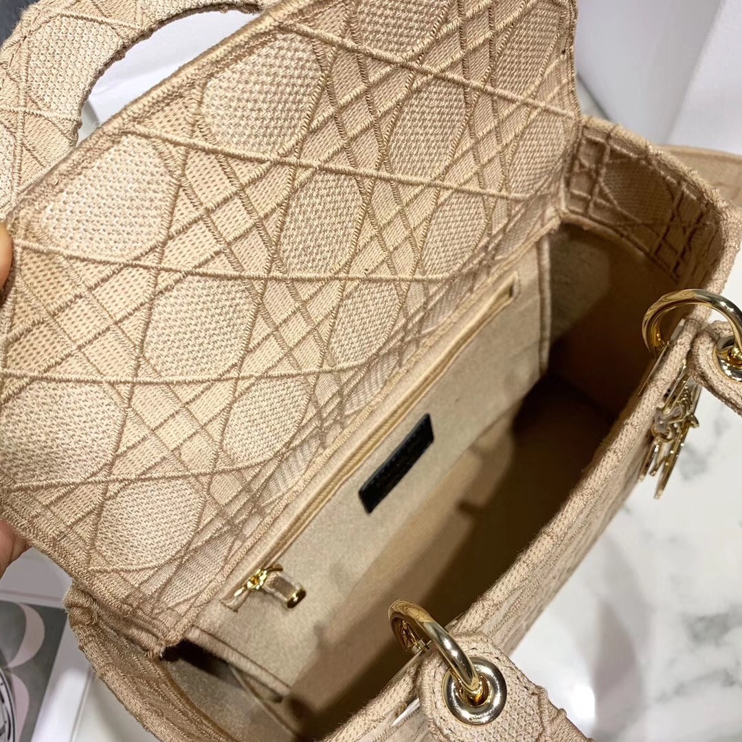 D*or medium lady d-lite bag in beige embroidered canvas