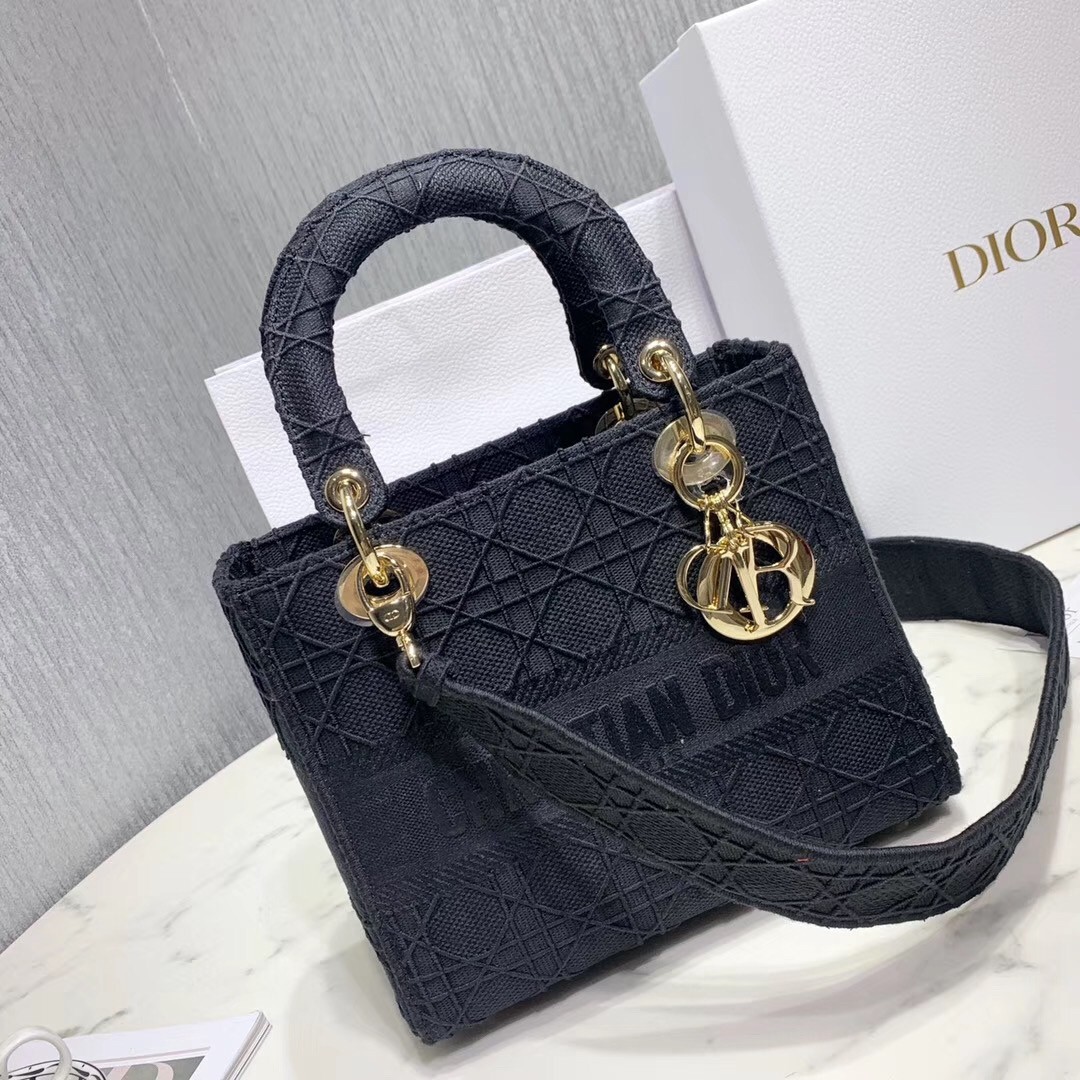 D*or medium lady d-lite bag in black embroidered canvas
