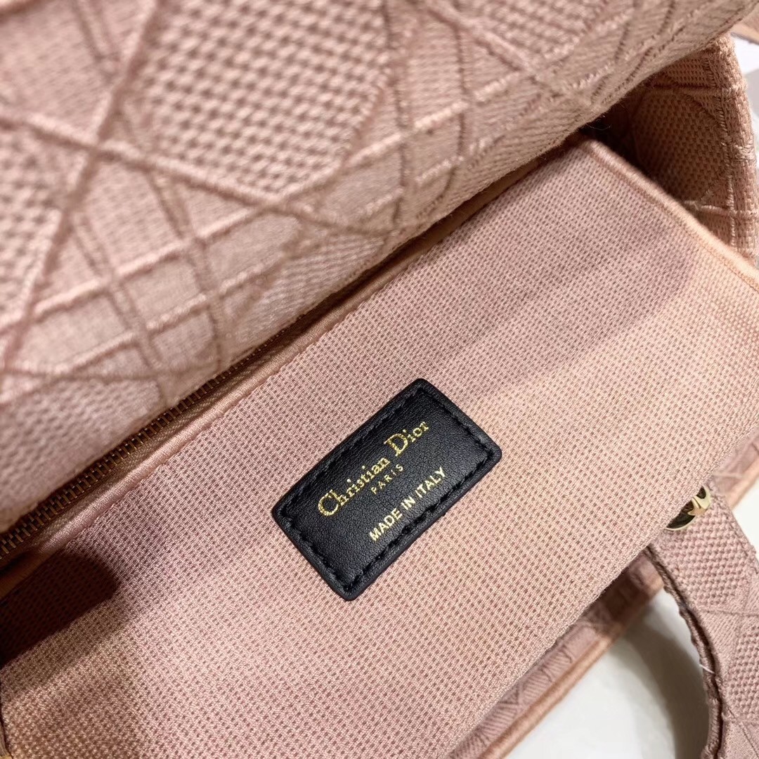 D*or medium lady d-lite bag in pink embroidered canvas
