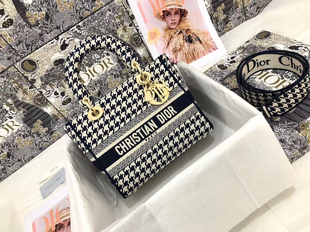 D*or medium lady d-lite bag in black houndstooth embroidery