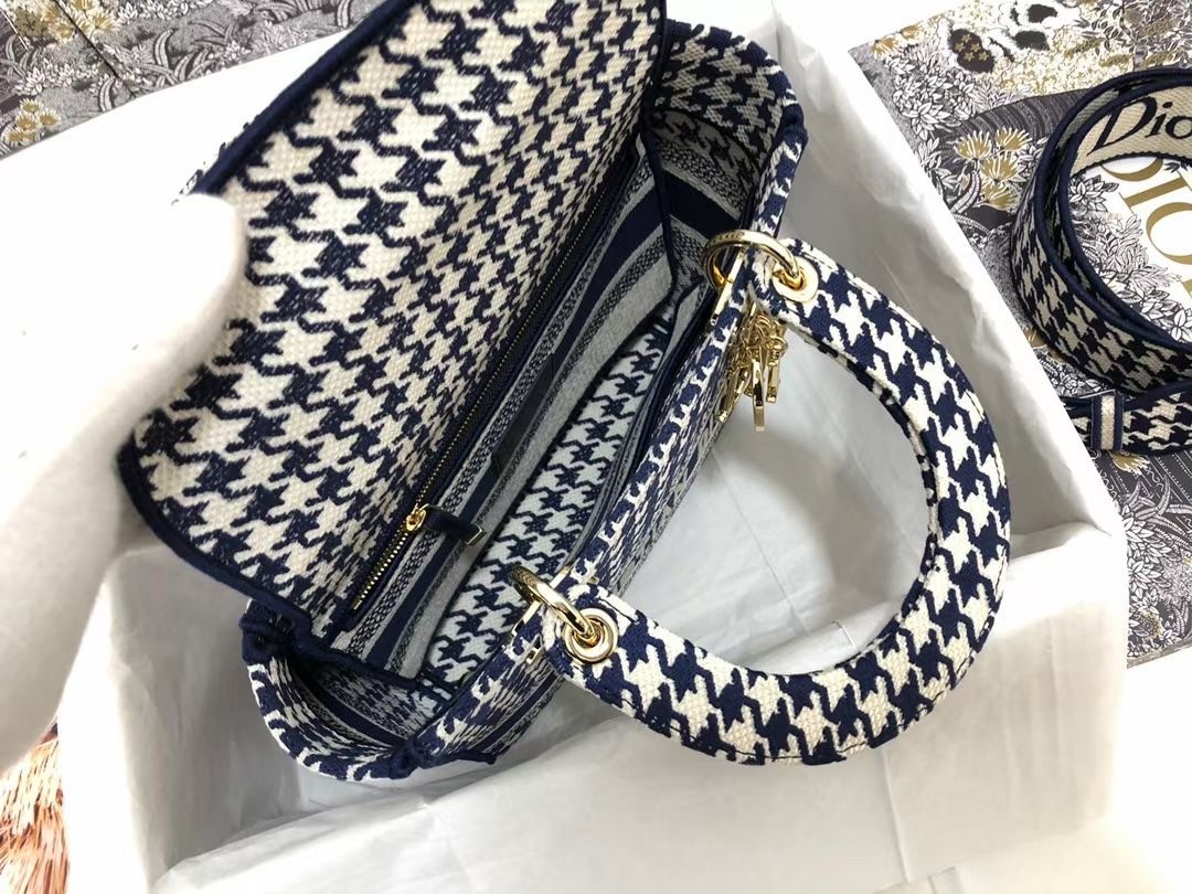 D*or medium lady d-lite bag in black houndstooth embroidery