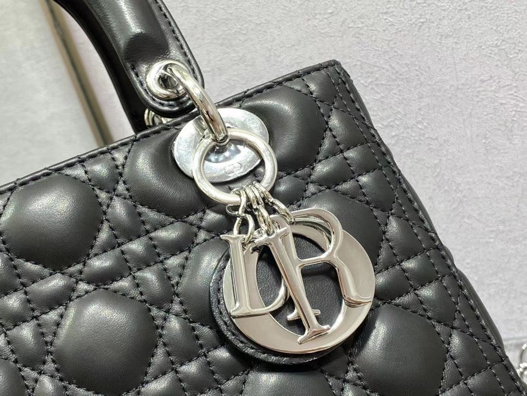 D*or medium lady D*or bag in noir cannage lambskin