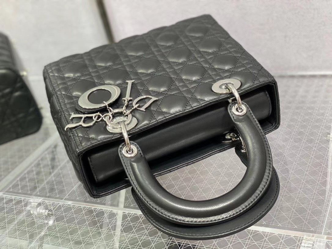 D*or medium lady D*or bag in noir cannage lambskin