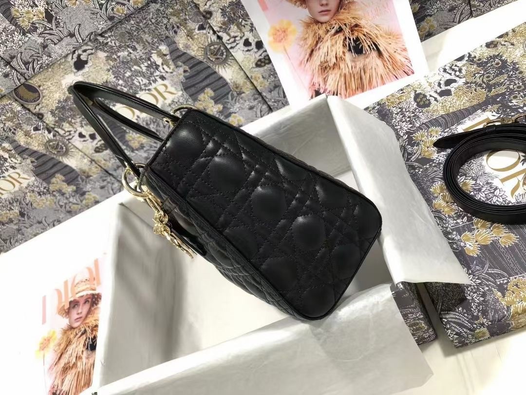 D*or medium lady D*or bag in black cannage lambskin