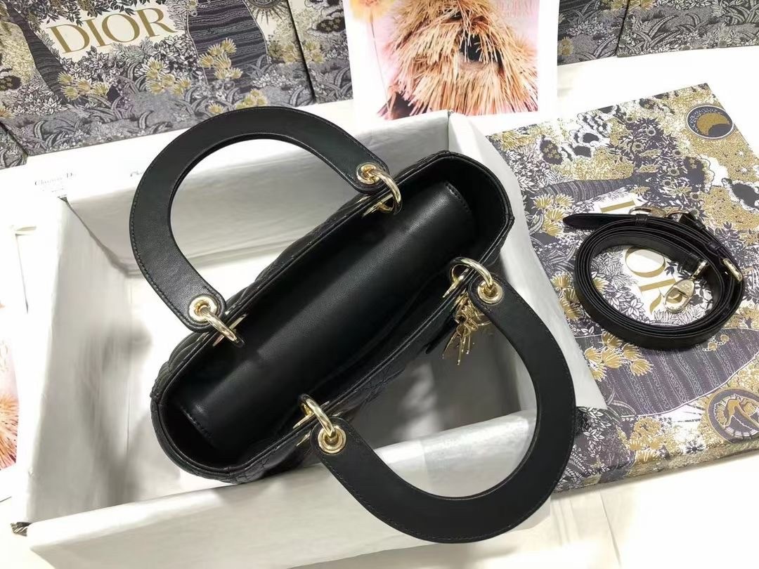 D*or medium lady D*or bag in black cannage lambskin