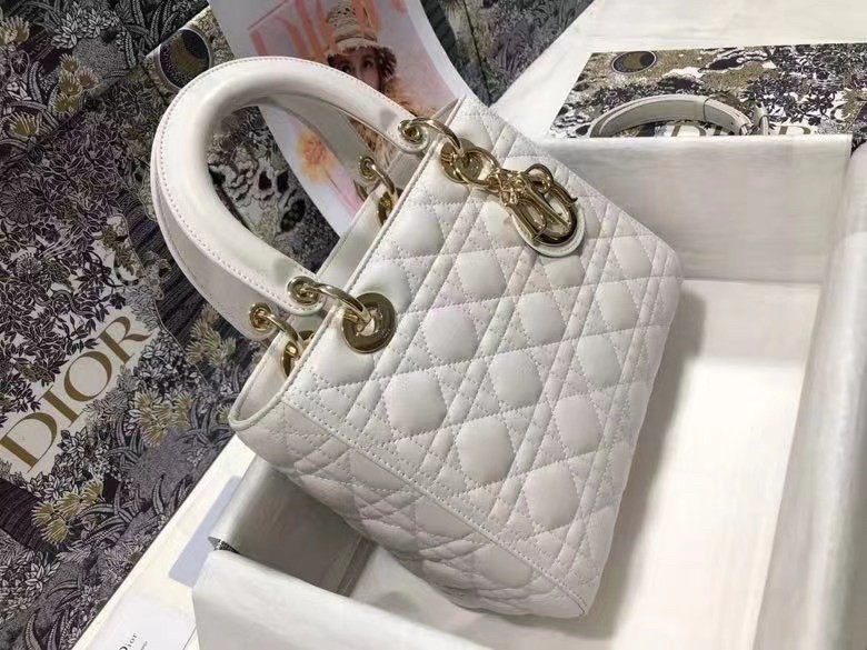 D*or medium lady D*or bag in white cannage lambskin