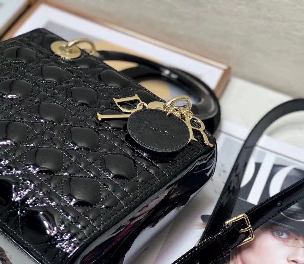 D*or medium lady D*or bag in black patent cannage calfskin