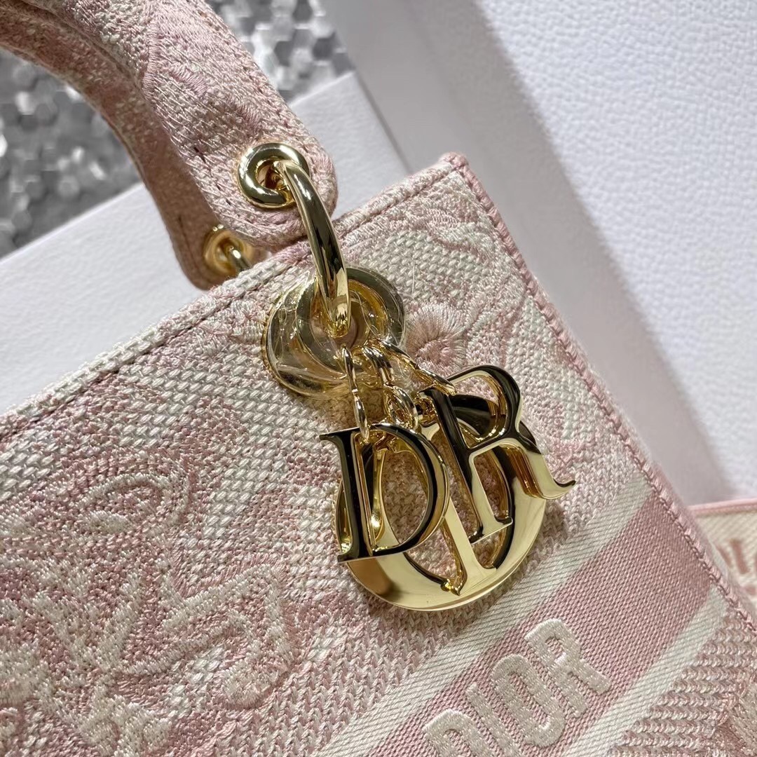 D*or medium lady d-lite bag in pink toile de jouy embroidery