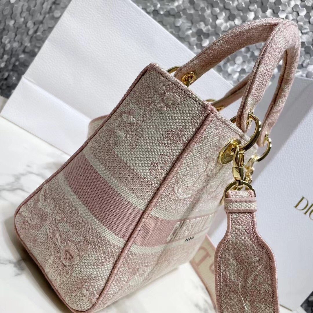 D*or medium lady d-lite bag in pink toile de jouy embroidery