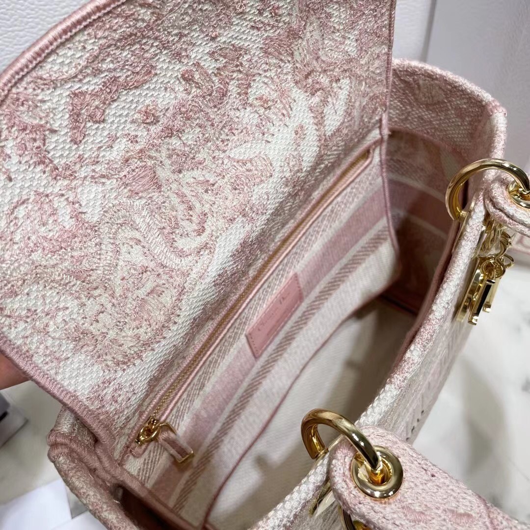 D*or medium lady d-lite bag in pink toile de jouy embroidery