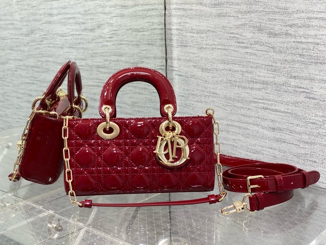 D*or lady d-joy small bag in red patent calfskin