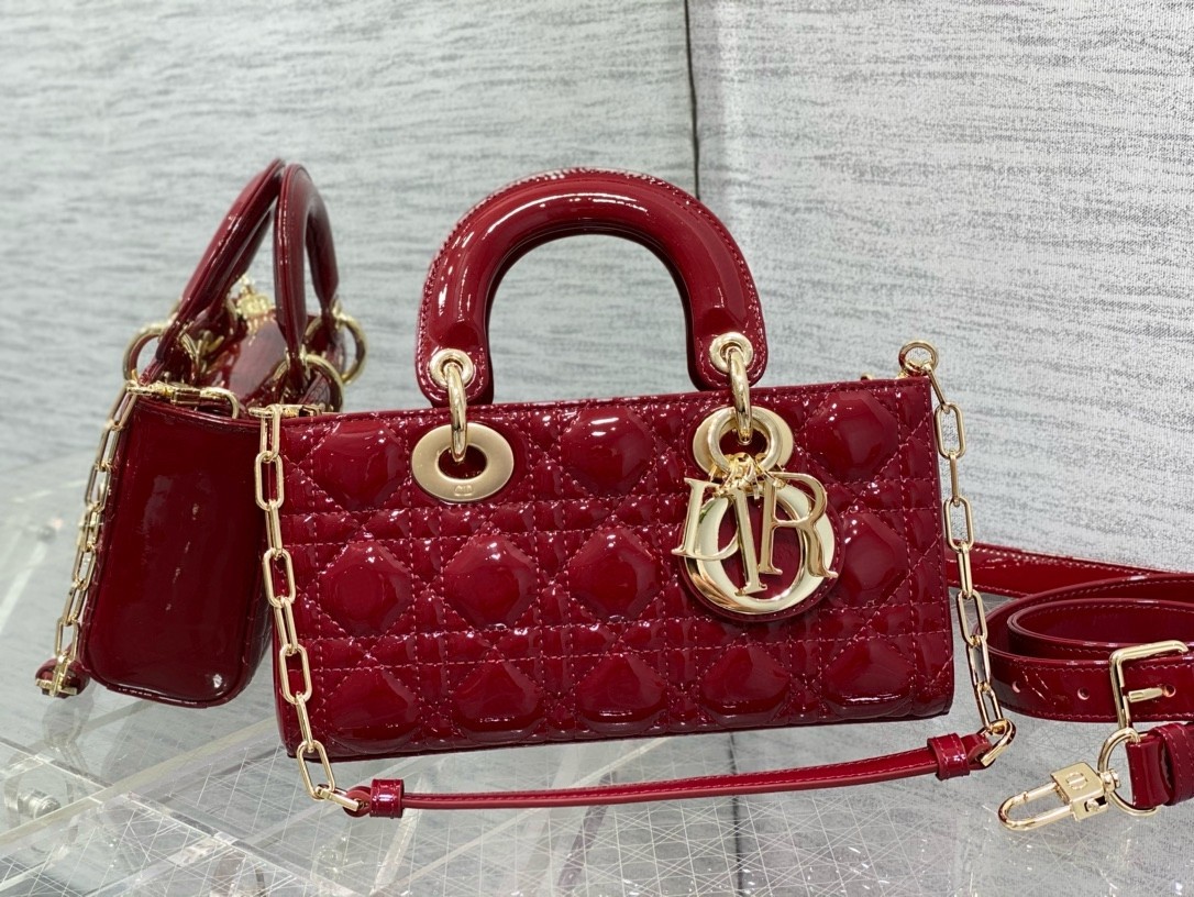 D*or lady d-joy small bag in red patent calfskin