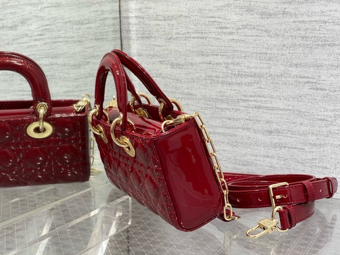 D*or lady d-joy small bag in red patent calfskin