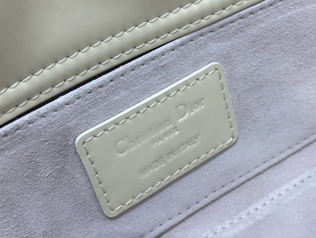 D*or lady d-joy small bag in white patent calfskin