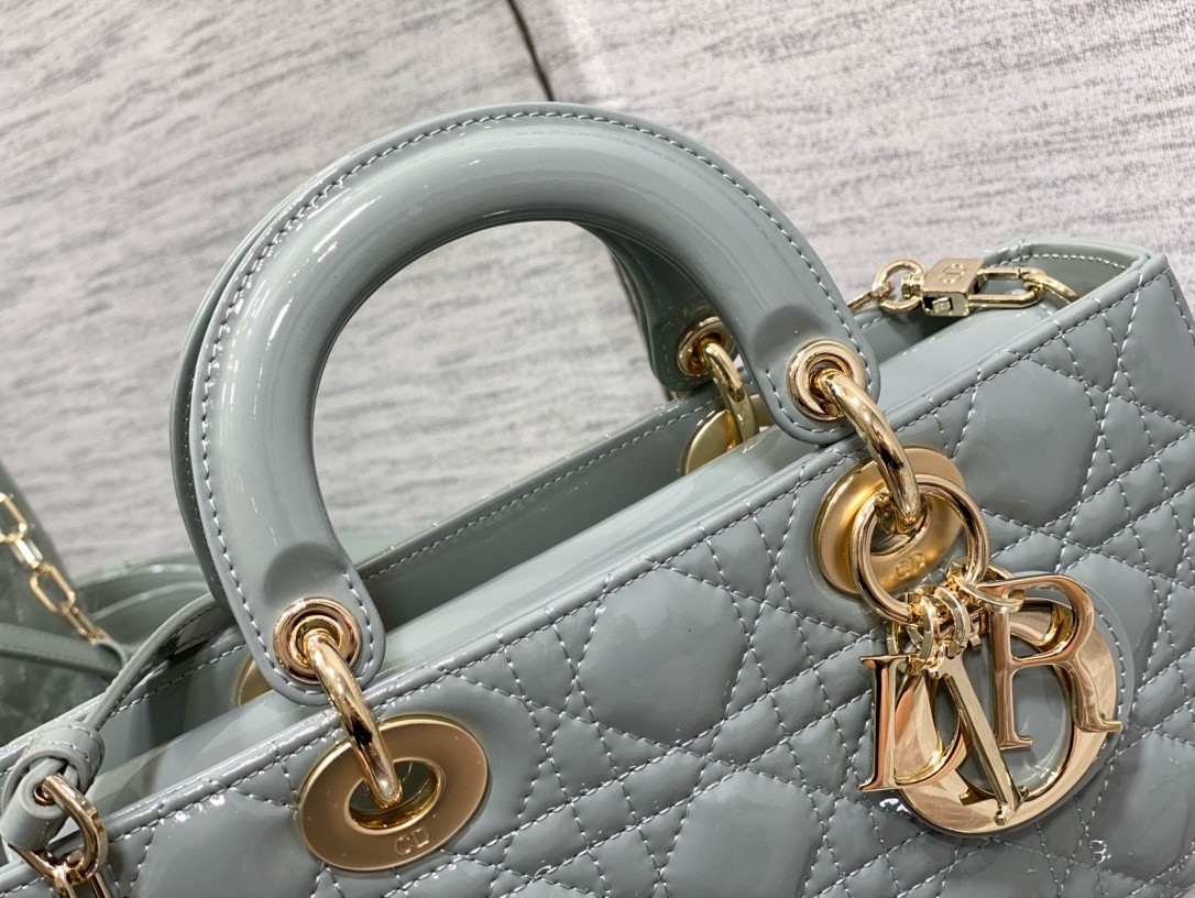 D*or lady d-joy medium bag in grey patent cannage calfskin