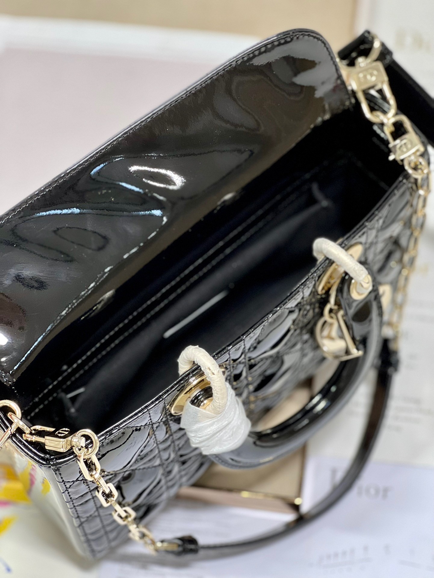 D*or lady d-joy medium bag in black patent cannage calfskin