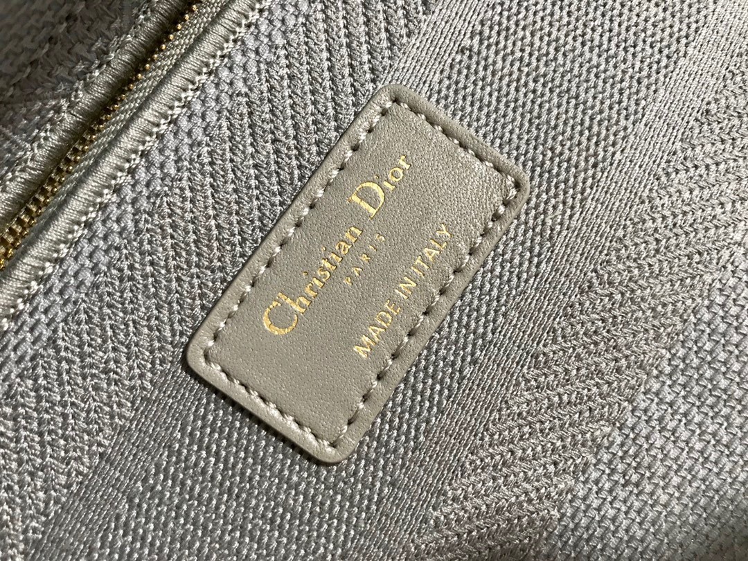D*or medium lady d-lite bag in gray cannage embroidery