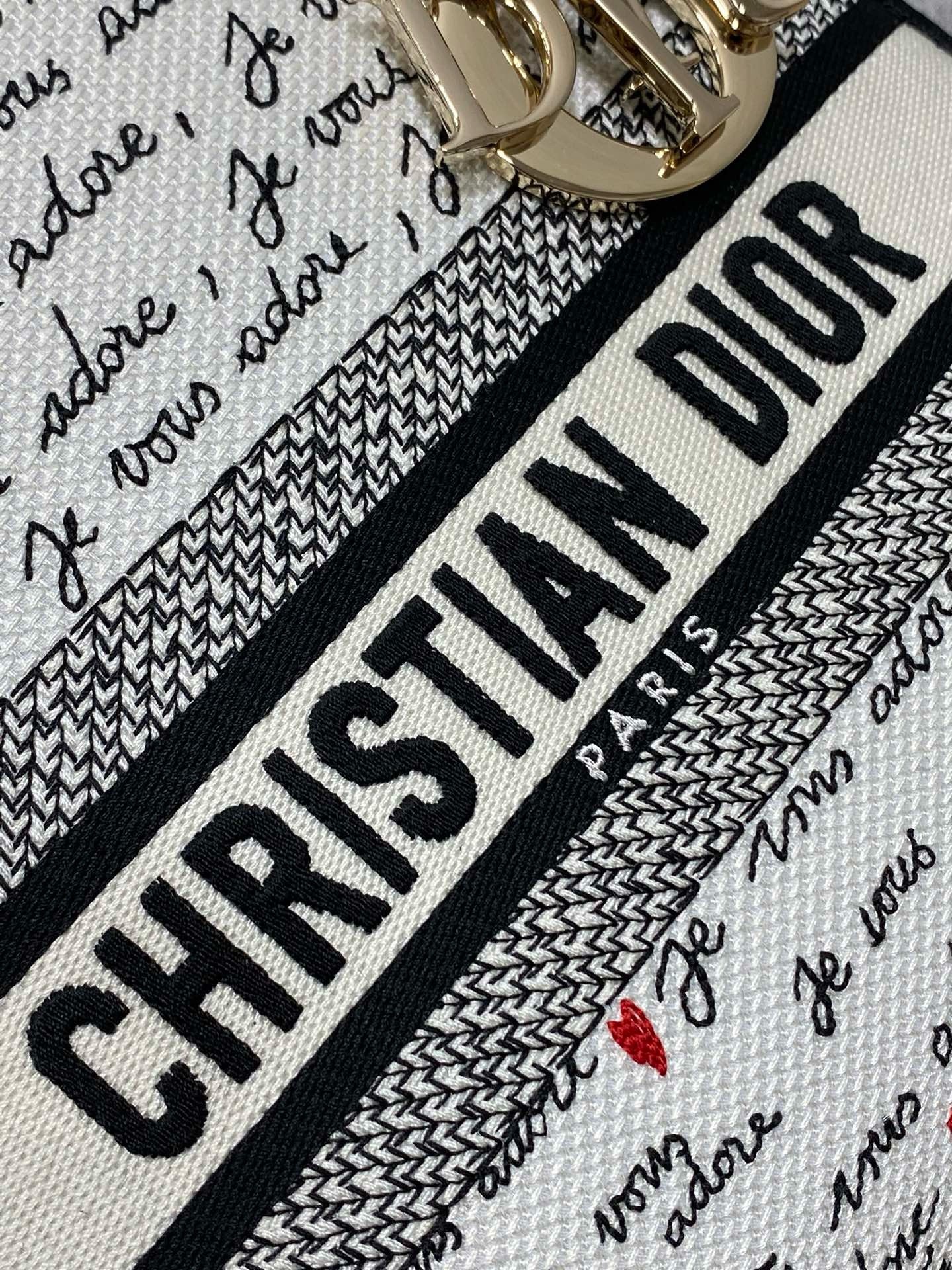 D*or lady d-lite medium bag in white and red je vous adore motif