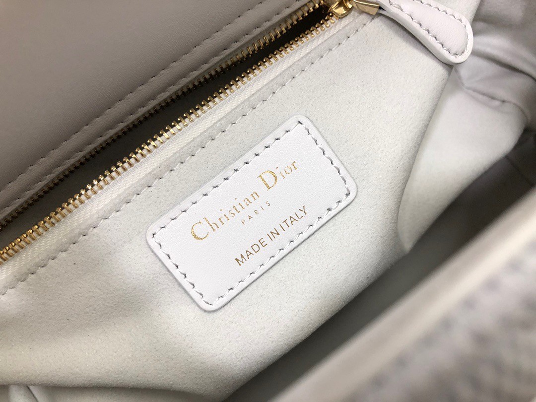 D*or medium lady d-lite bag in white macrocannage technical fabric