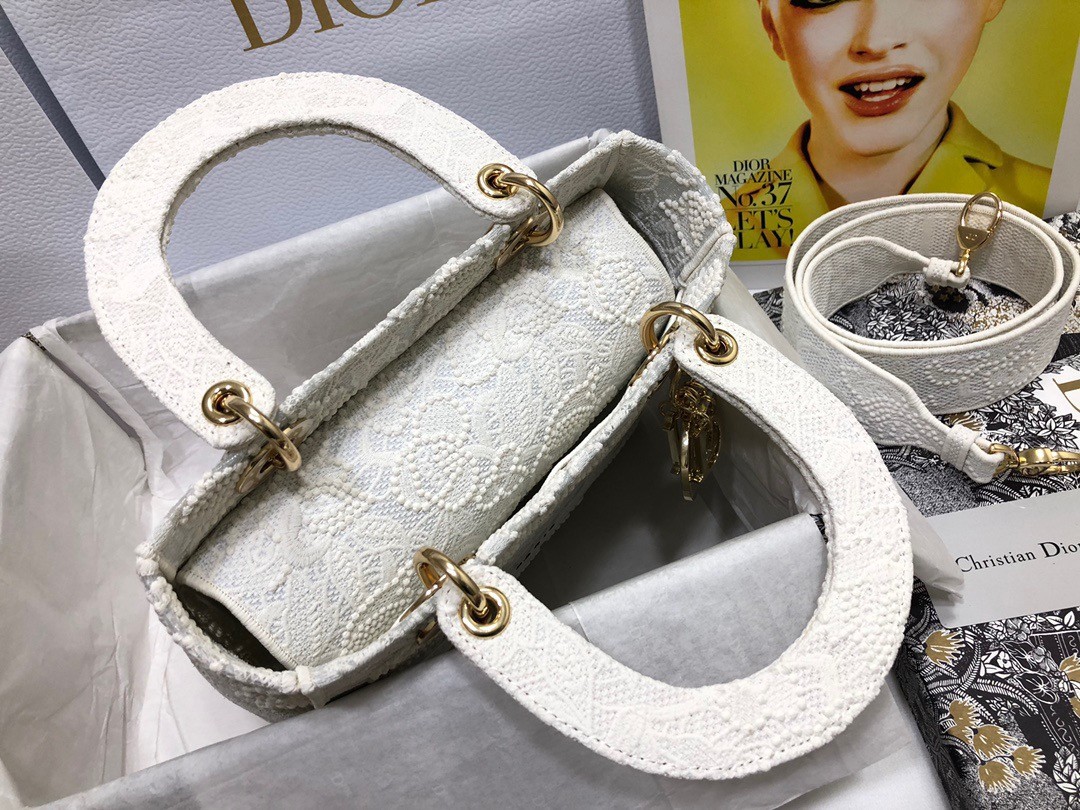 D*or medium lady d-lite bag in natural embroidery with macrame effect