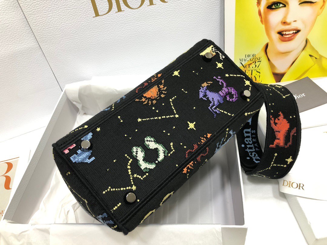 D*or medium lady d-lite bag in black pixel zodiac embroidery