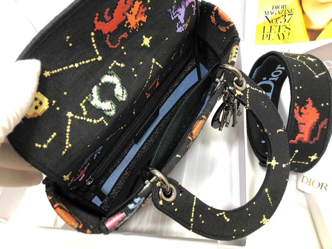 D*or medium lady d-lite bag in black pixel zodiac embroidery