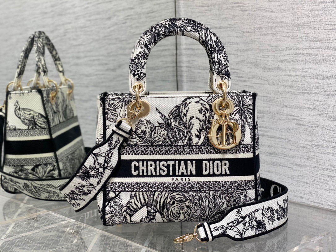 D*or lady d-lite medium bag in white toile de jouy voyage embroidery