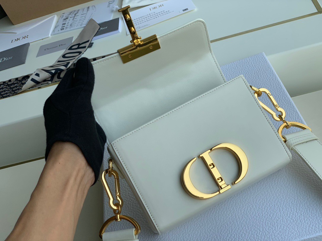 D*or 30 montaigne box bag in white box calfskin