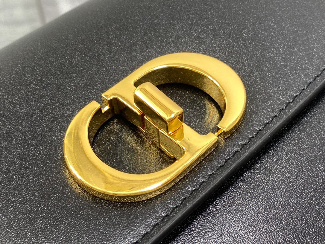 D*or 30 montaigne avenue bag in black box calfskin