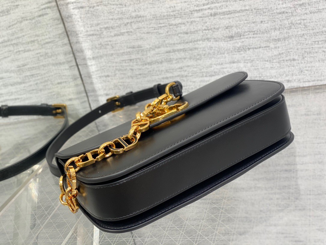 D*or 30 montaigne avenue bag in black box calfskin