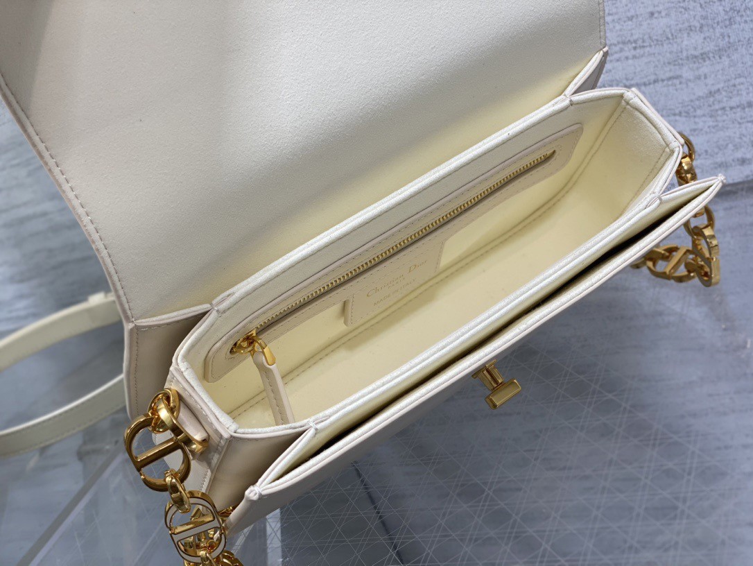 D*or 30 montaigne avenue bag in white box calfskin