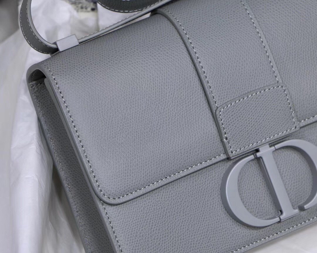 D*or 30 montaigne bag in grey ultra matte grained calfskin