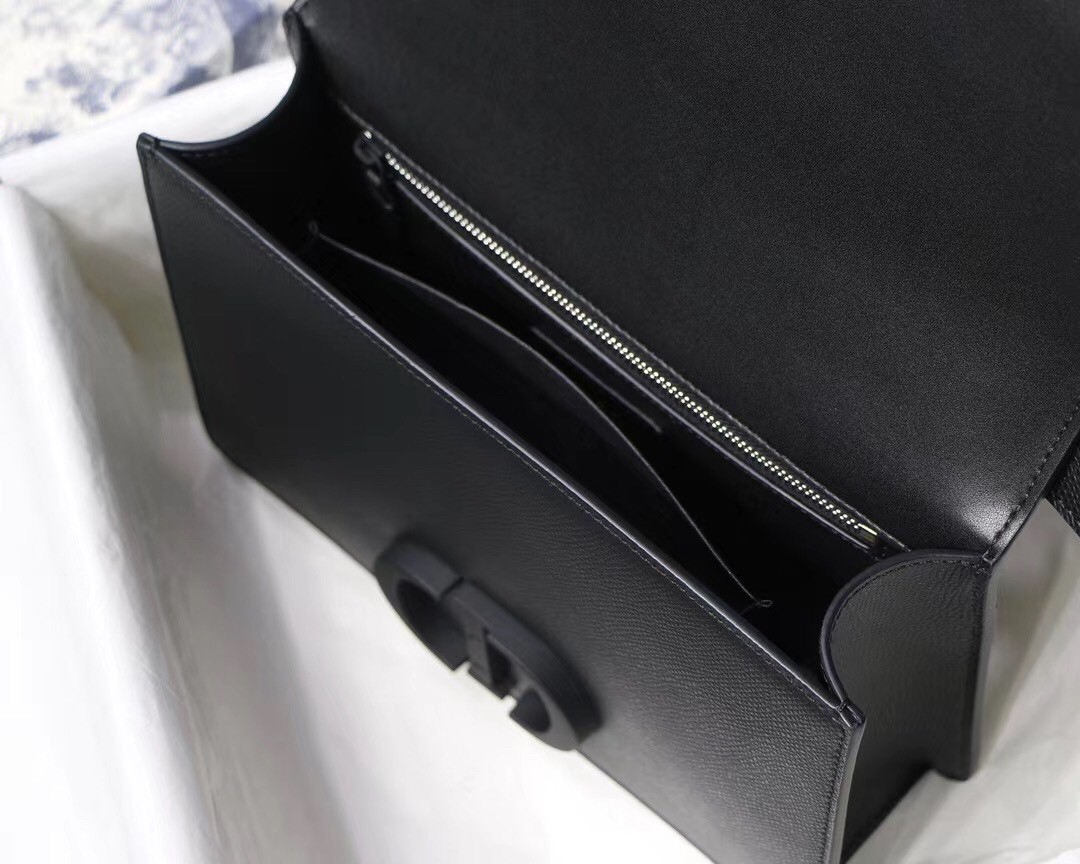 D*or 30 montaigne bag in black ultra matte grained calfskin