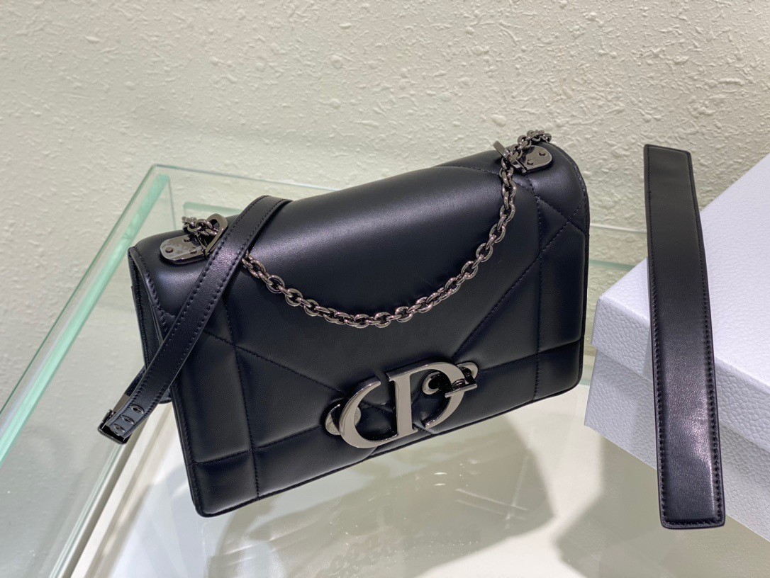 D*or 30 montaigne chain bag with handle in black lambskin