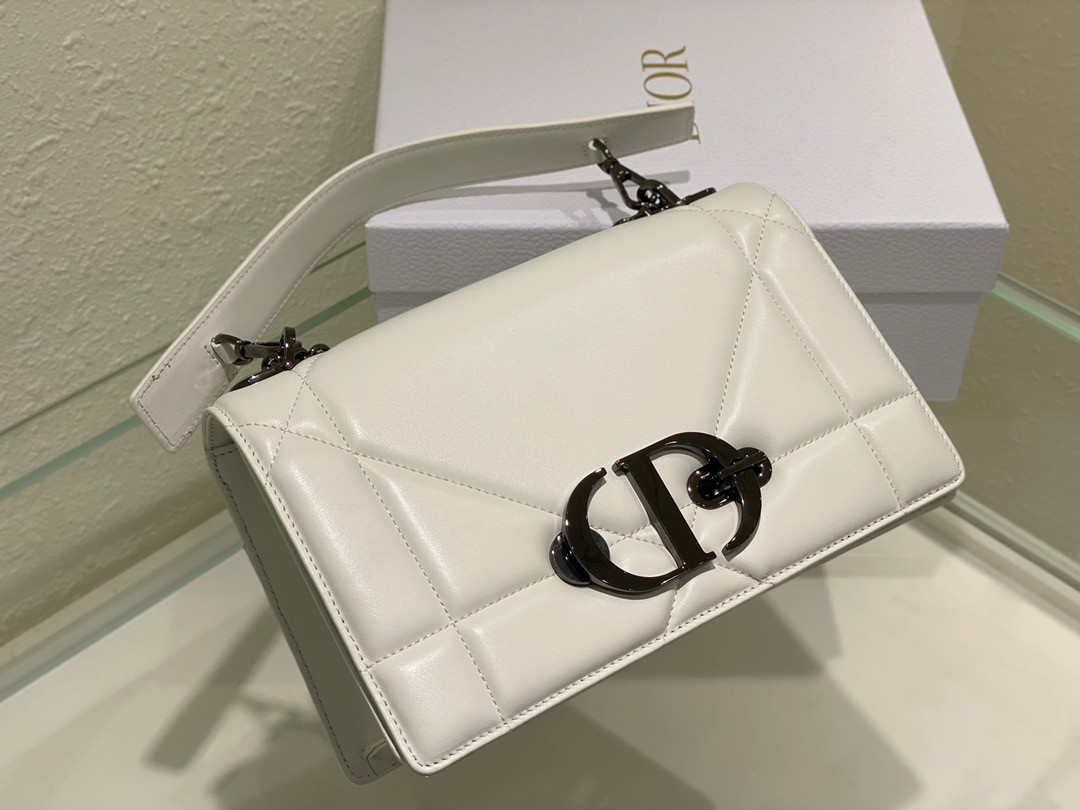 D*or 30 montaigne chain bag with handle in white lambskin
