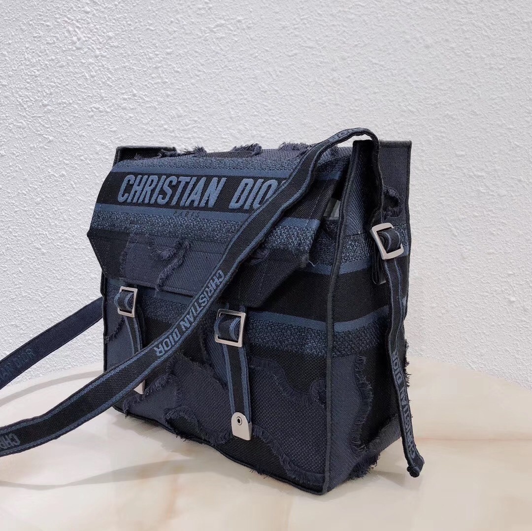 D*or D*orcamp messenger bag in blue camouflage canvas