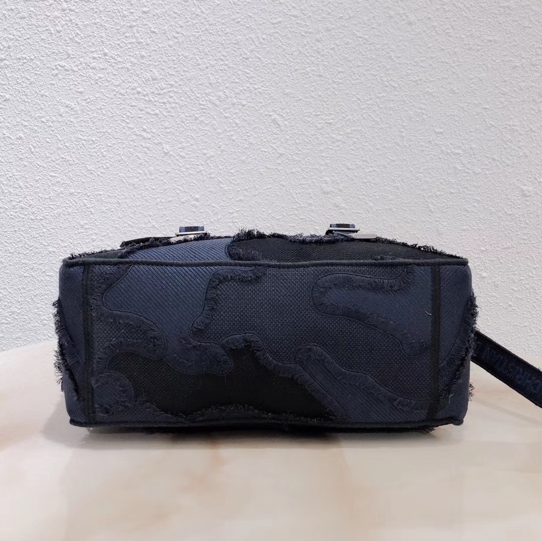 D*or D*orcamp messenger bag in blue camouflage canvas