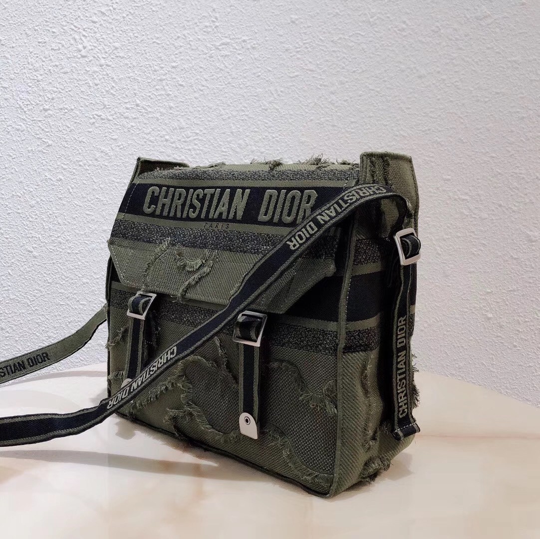 D*or D*orcamp messenger bag in green camouflage canvas