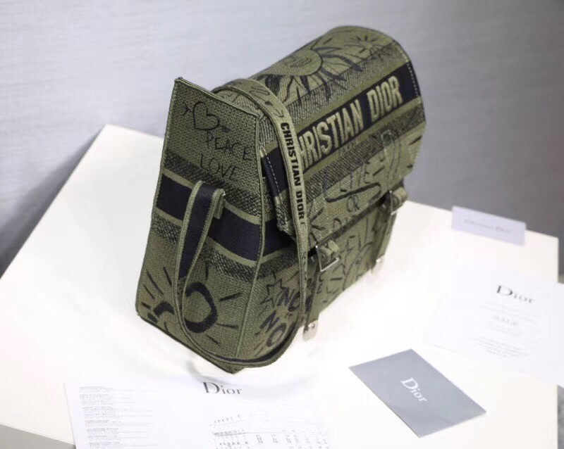D*or D*orcamp messenger bag in green embroidered canvas