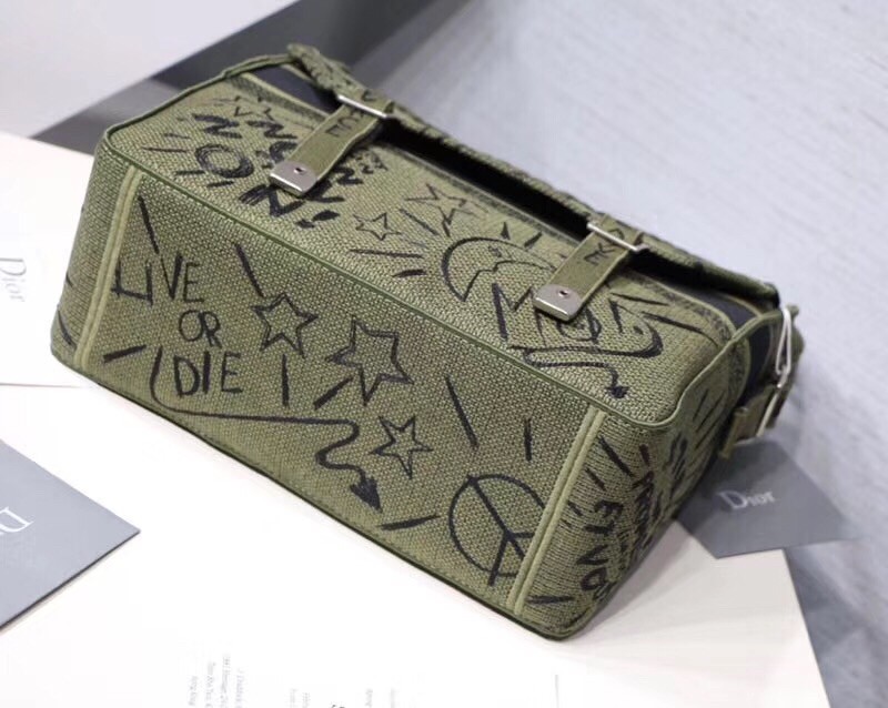 D*or D*orcamp messenger bag in green embroidered canvas