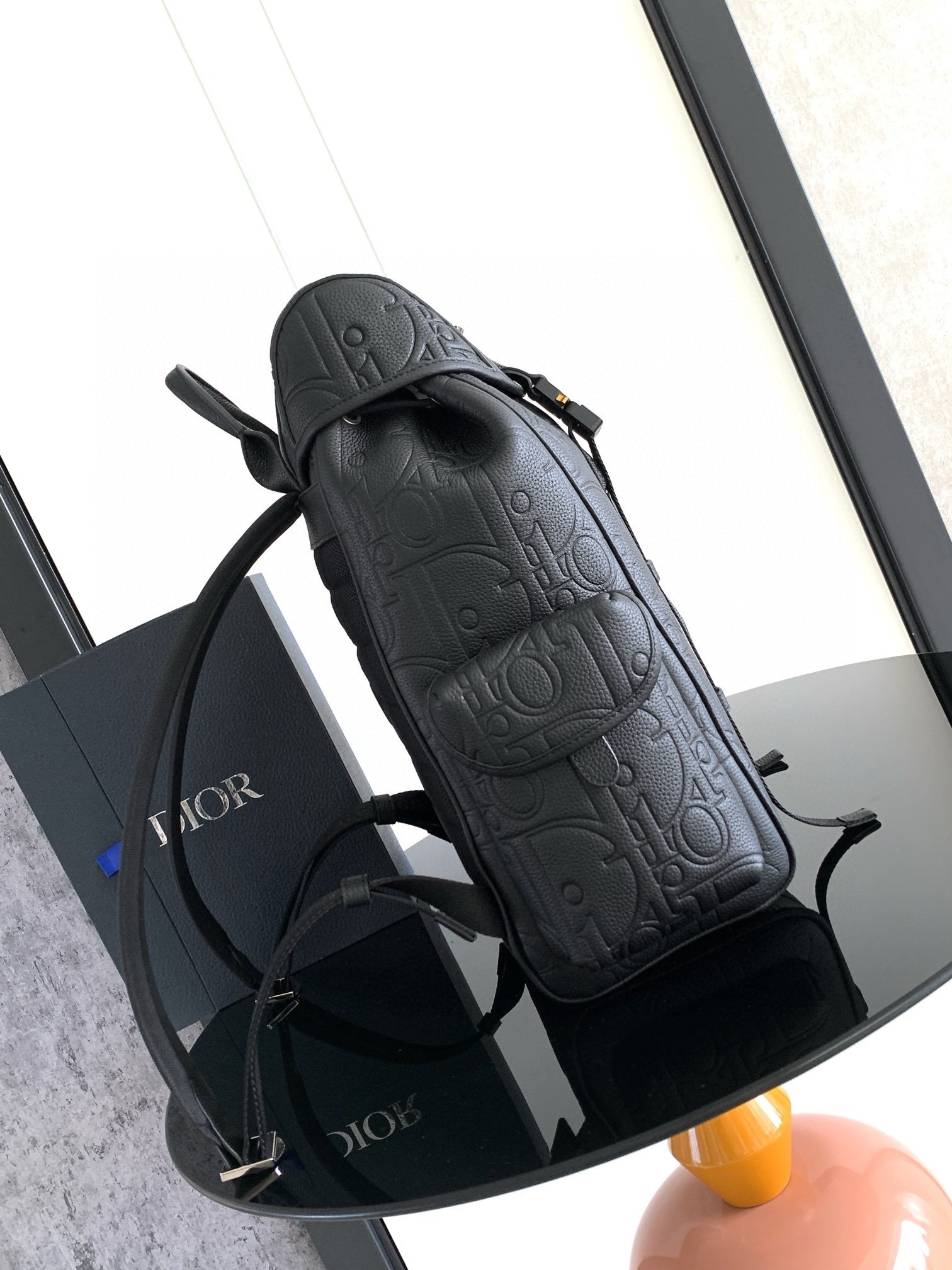 D*or hit the road backpack with flap in black gravity leather