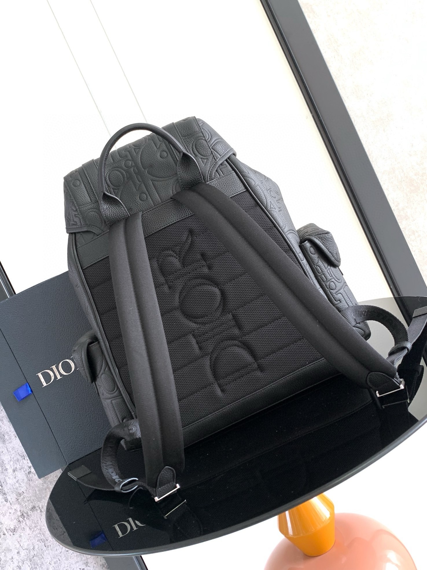 D*or hit the road backpack with flap in black gravity leather