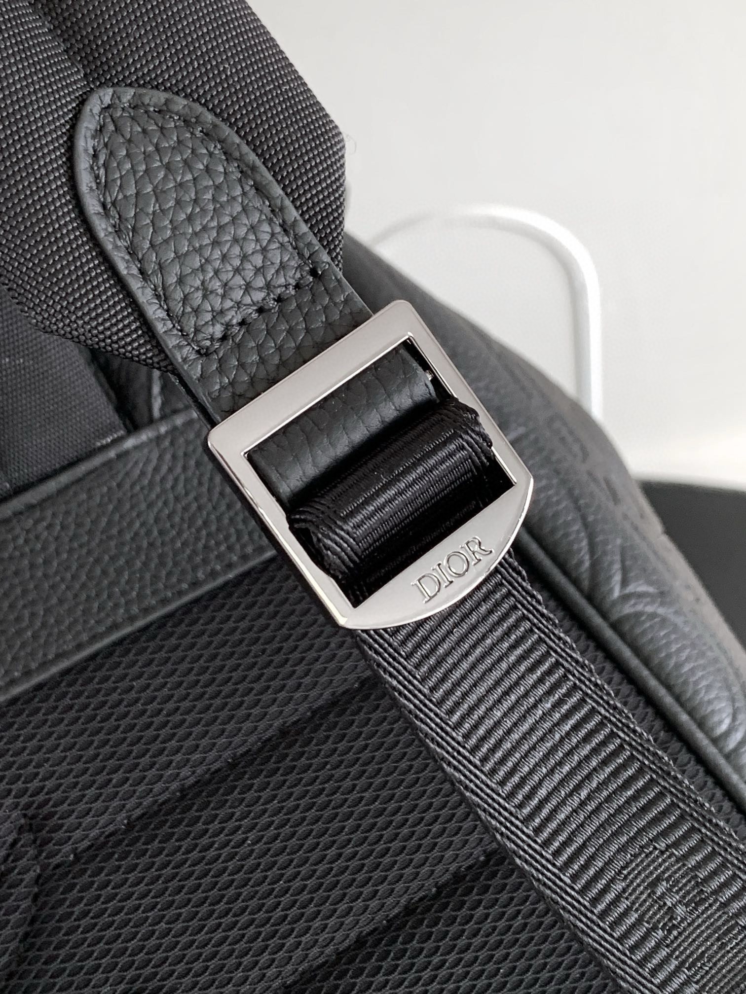 D*or hit the road backpack with flap in black gravity leather