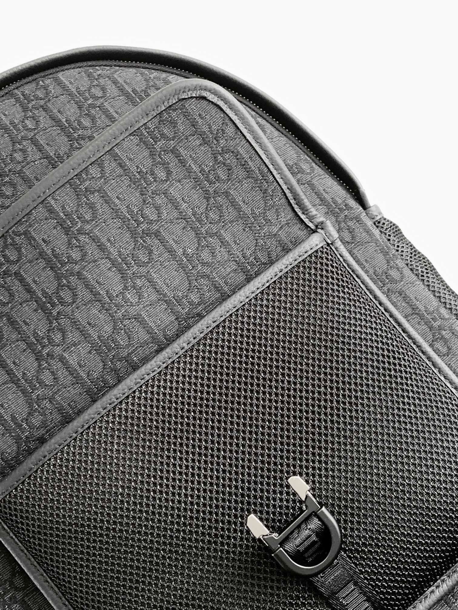 D*or 8 backpack in black D*or oblique jacquard