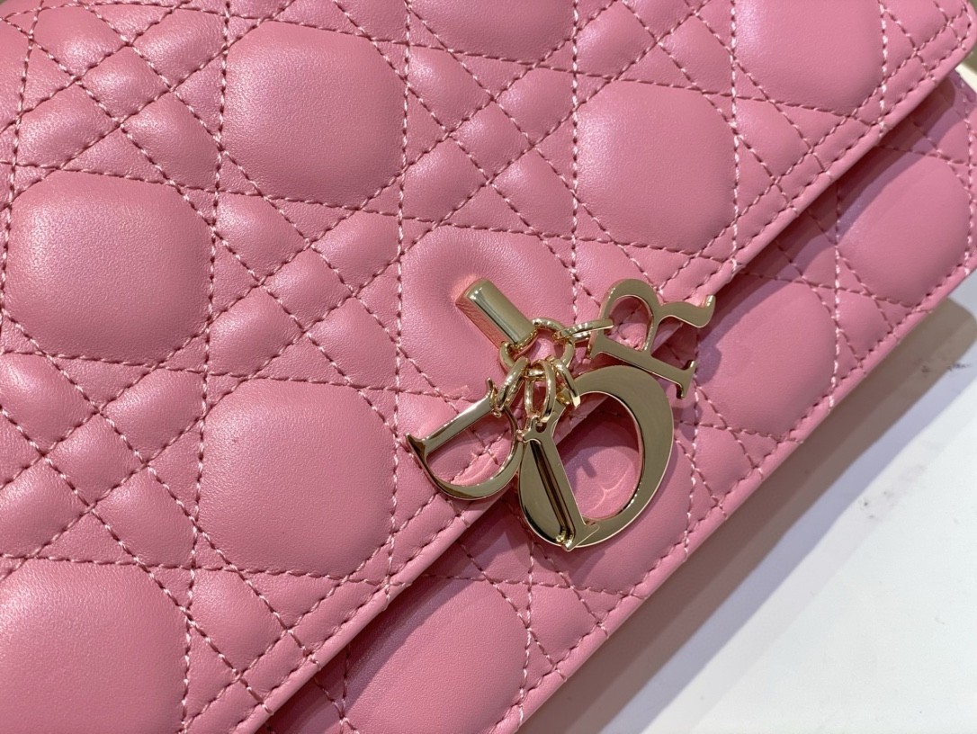 D*or miss D*or top handle bag in melocoton pink cannage lambskin