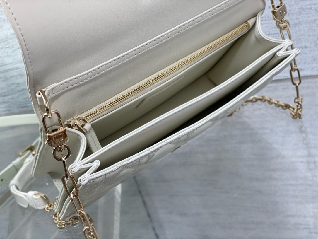 D*or miss D*or top handle bag in white cannage lambskin