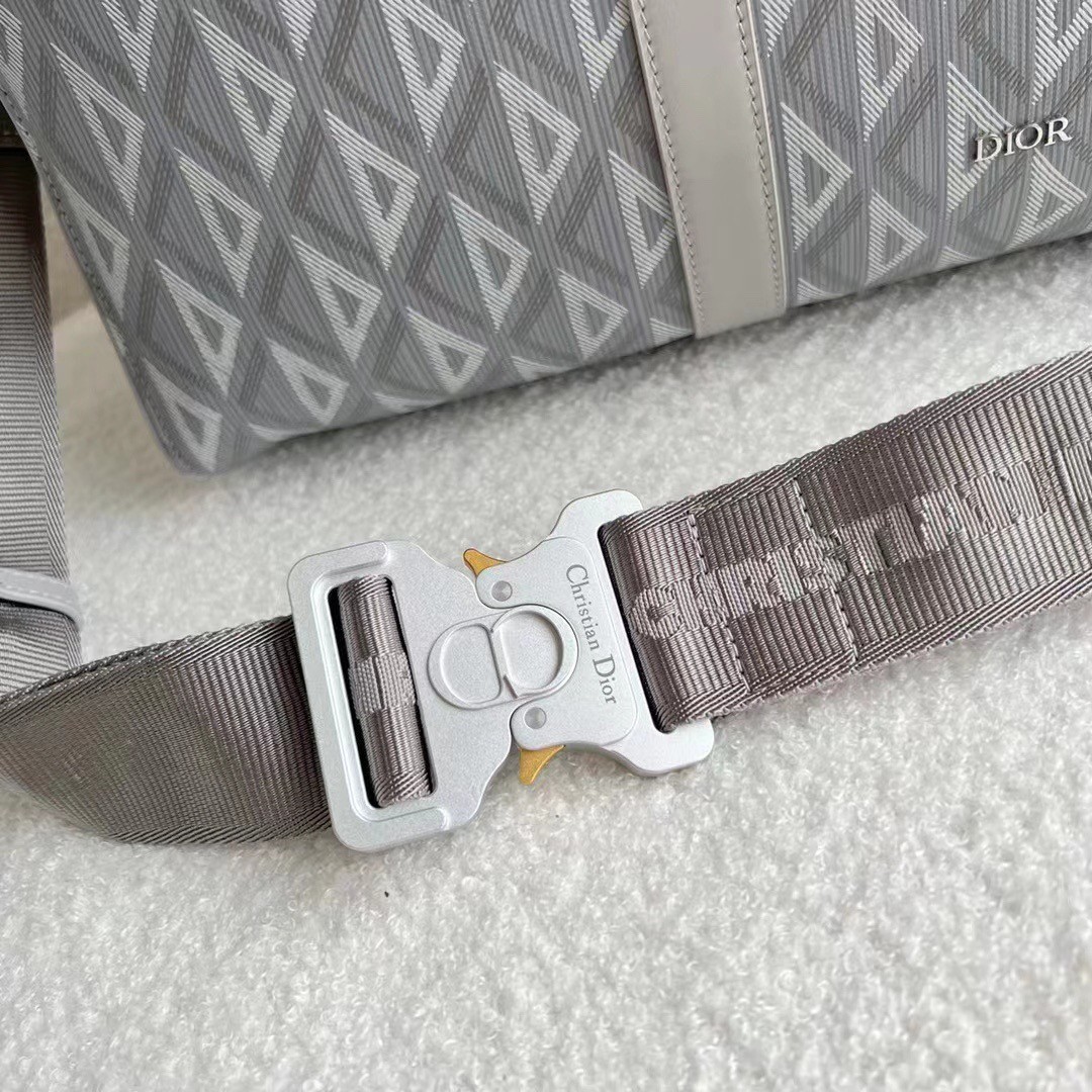 D*or lingot 50 duffle bag in gray cd diamond canvas