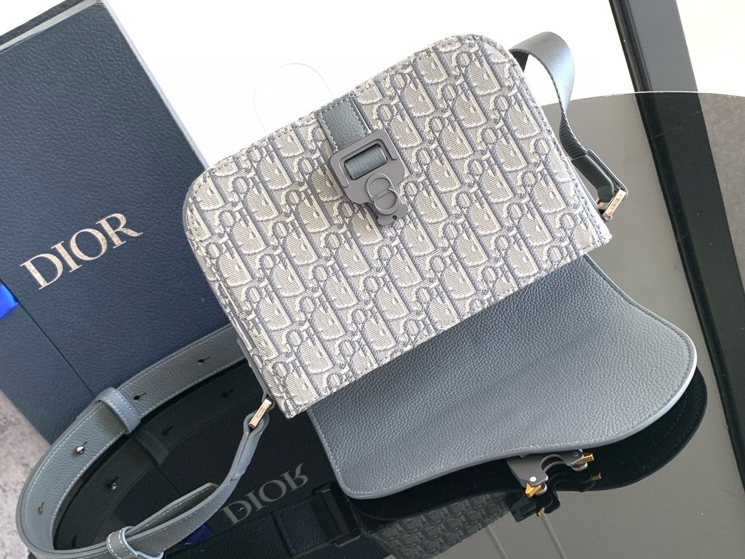 D*or small saddle messenger bag in grey oblique jacquard and calfskin