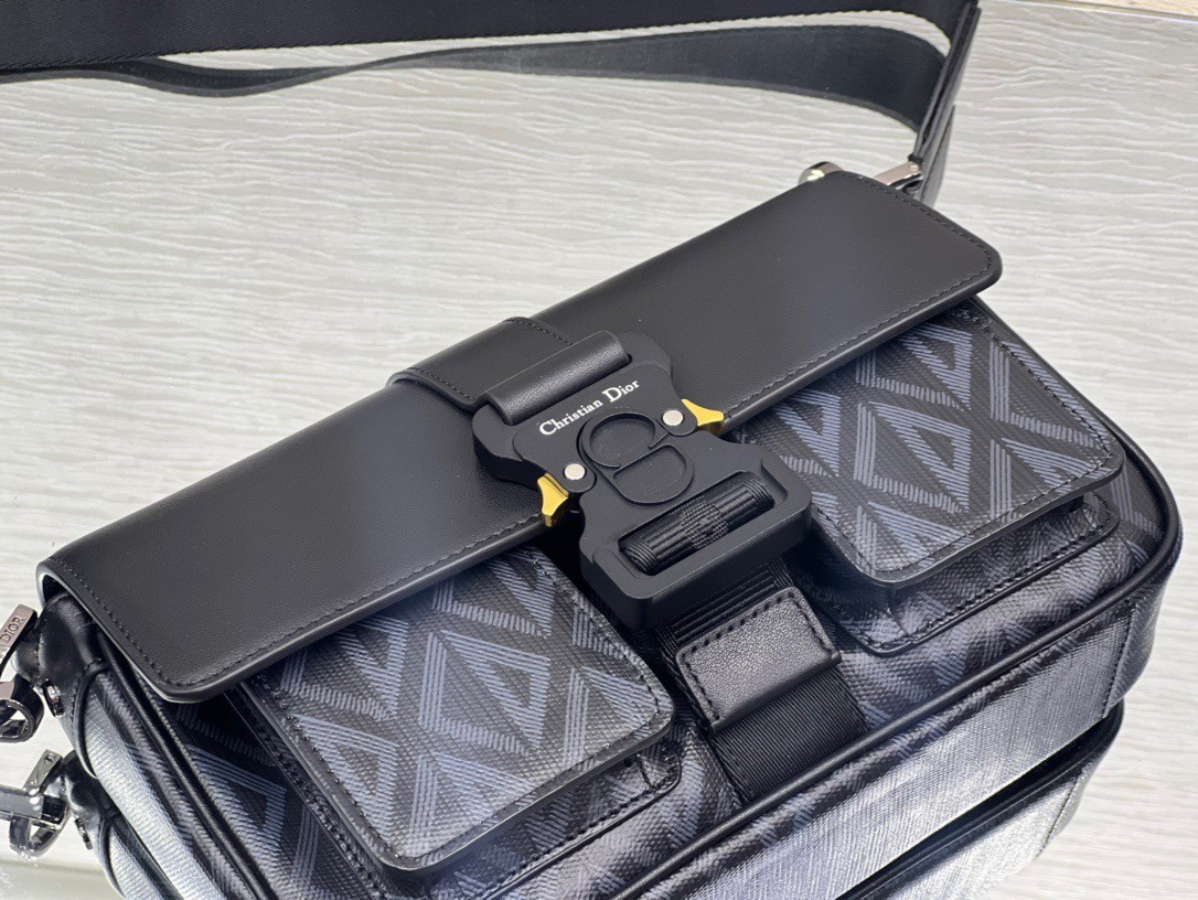 D*or hit the road messenger bag in black cd diamond canvas